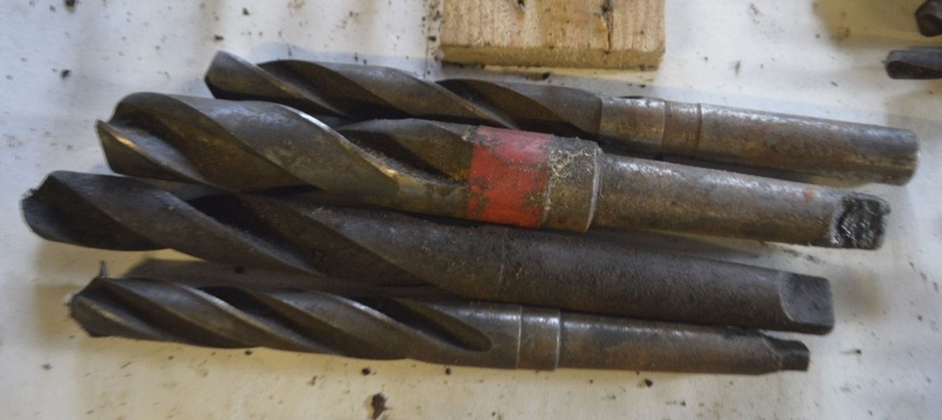 Four drill bits, length of longest approx. 10 1/2" (4).