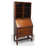 An early-to-mid 20th century oak bookcase,