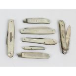 Seven hallmarked silver bladed and mother of pearl handled fruit knives (7)