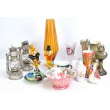 A group of decorative ceramics and glass including Maling bowl, Murano clowns, and three lamps.