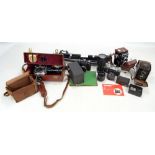 A group of cameras to include Zeiss Ikon Ikoflex, a Franke & Heidecke Rolleicord,