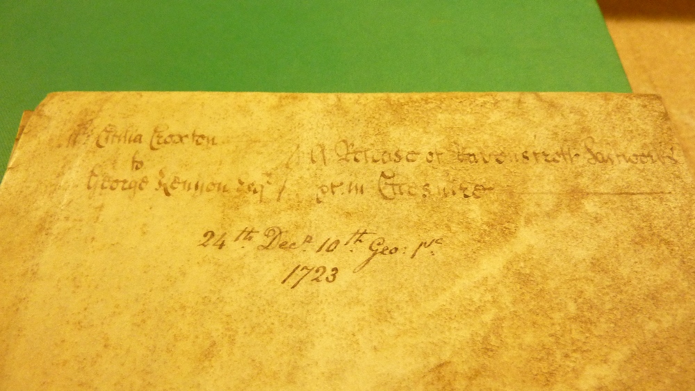 An interesting group of 17th century and later indentures and leases on vellum and parchment - Bild 4 aus 18