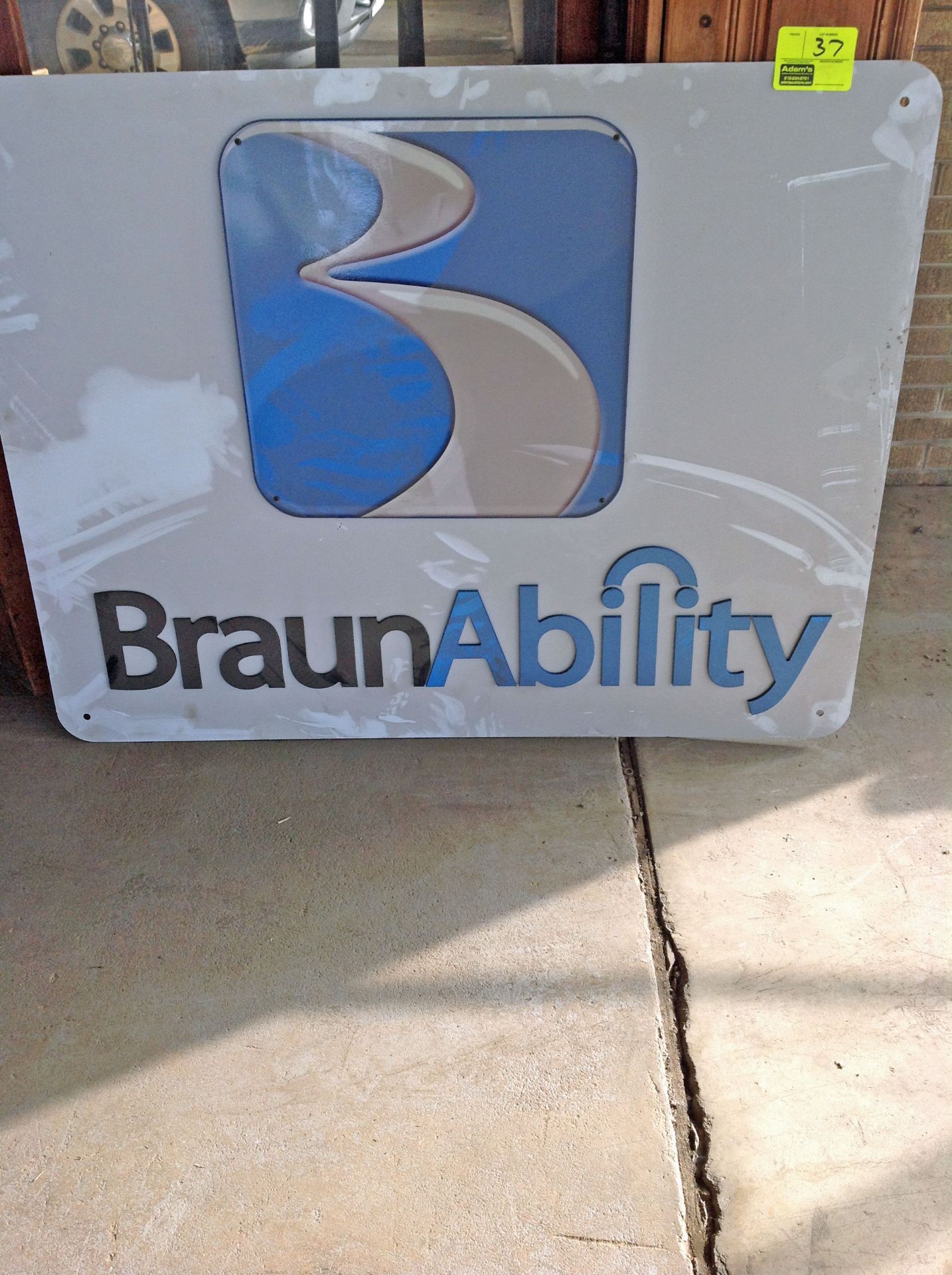 BraunAbility Sign