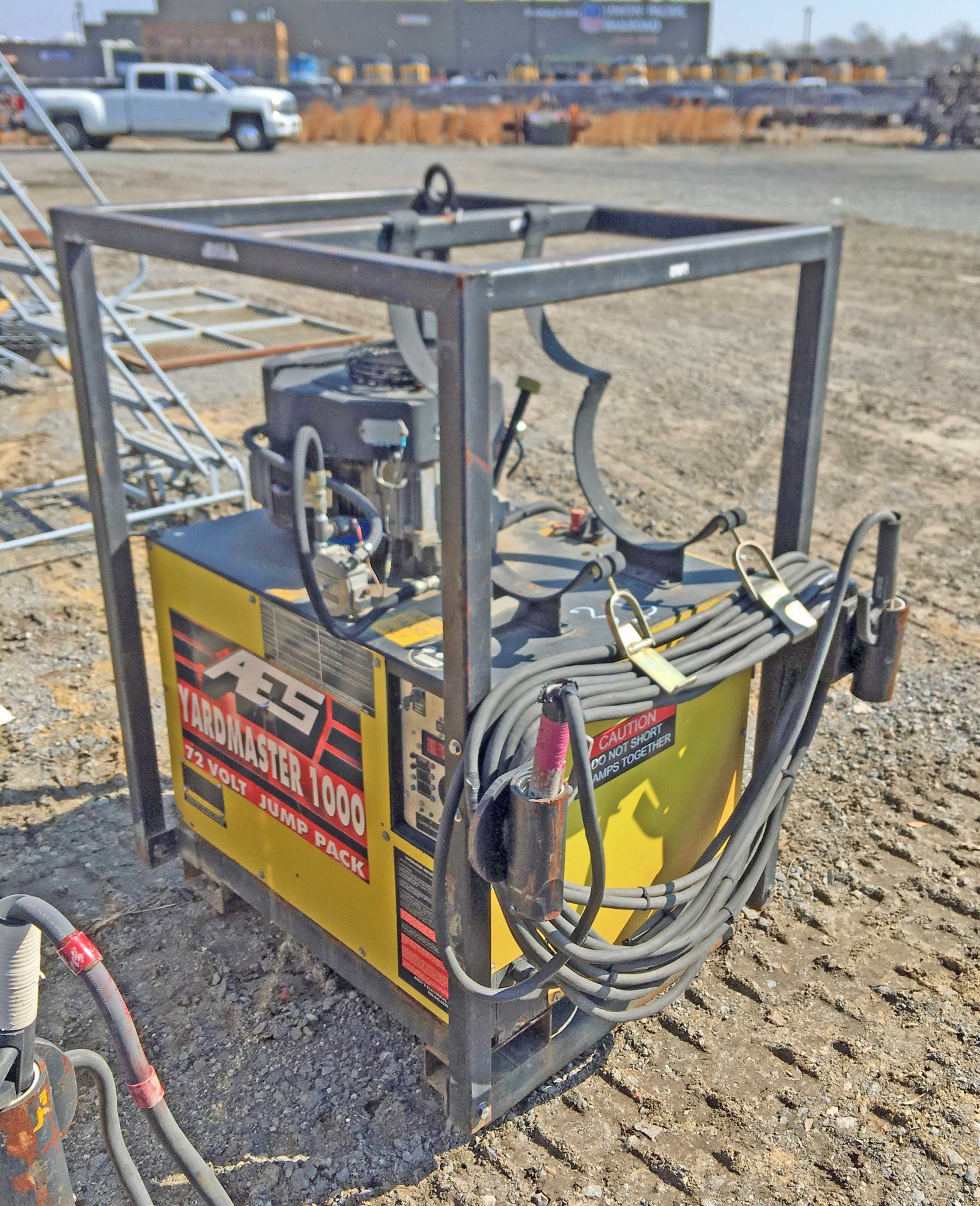 YARD MASTER 1000 72 VOLT JUMP PACK. SERIAL# 7511