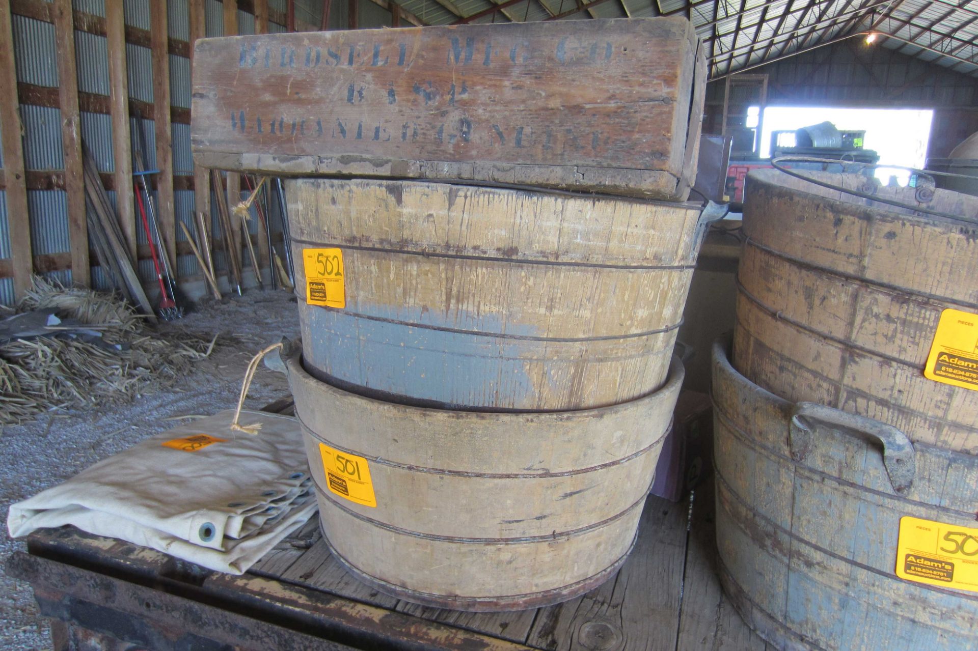 Wooden Wash Tub with Galvanized Handles