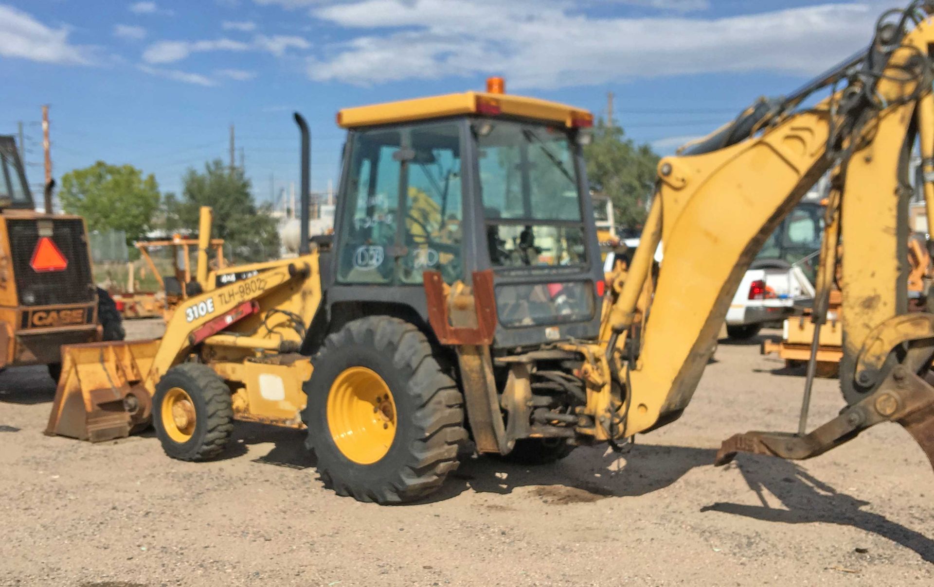 John Deere 310 E Backhoe - Runs - 1793 Hours - TLH9802