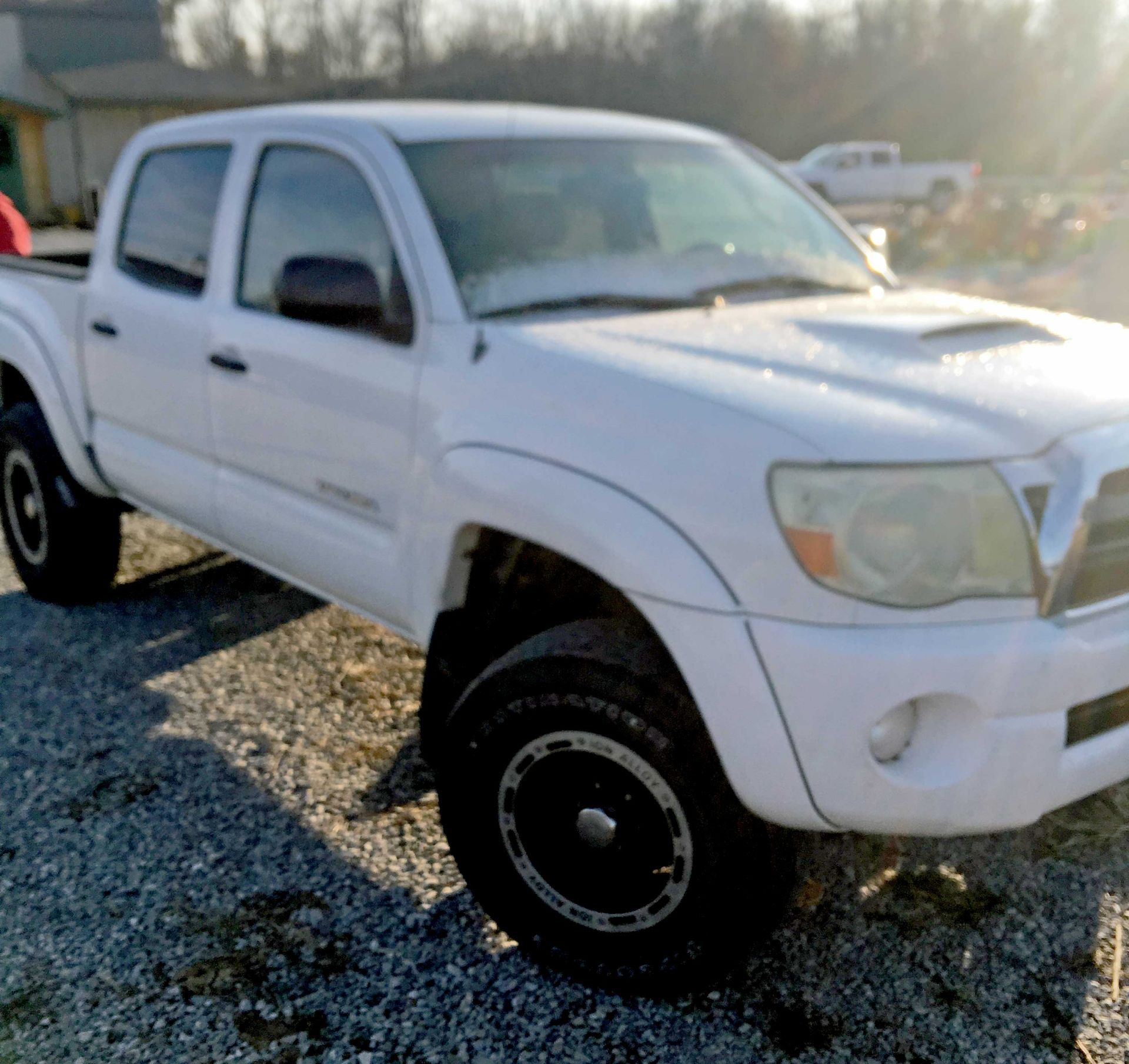 2007 Toyota Tacoma Crew Cab. 176,000 miles. Vin# 5TELU42N27Z365615