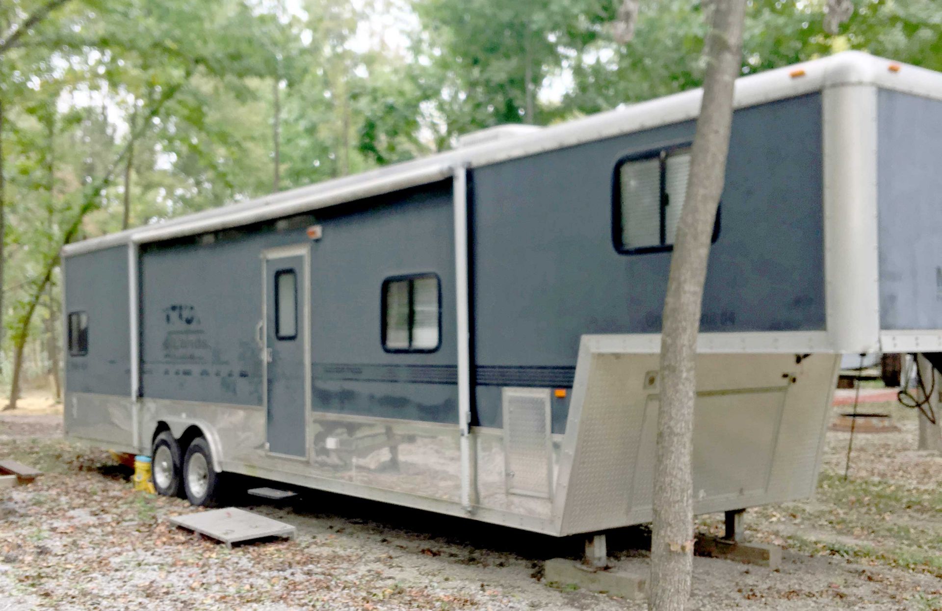 2007 Work & Play Camper/Toy Hauler 36'