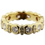 Diamant-Alliance-RingGelbgold 750. 22 Brillanten, zusammen ca. 2.20 ct. Ringgrösse 58.5. 4.6 g.