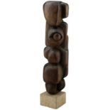 Schweizer Bildhauer 20. Jh."Amorphe Stele". Holzskulptur. Unsigniert. Höhe 91 cm, mit Sockel 104 cm