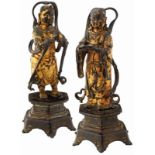 Paar BronzefigurenChina Ming-Dynastie, ca. 16. Jh. Mit Resten von Lackvergoldung. Die Adoranten "