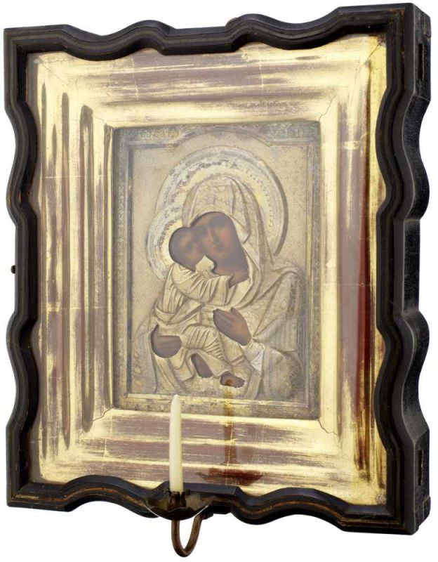 IkoneRussland um 1900. "Gottesmutter mit Jesuskind". Temperamalerei auf Holztafel. Ziseliertes und
