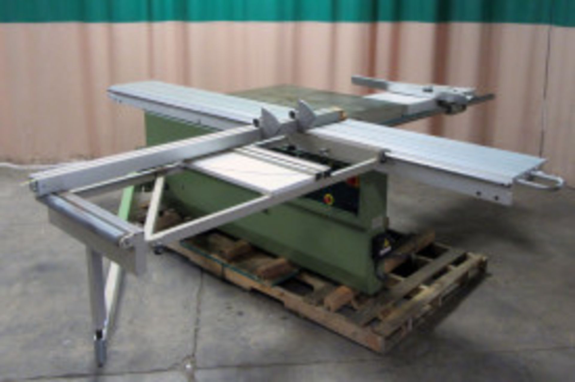 (8153) Griggio Model SC-3000 sliding table saw - Image 4 of 10