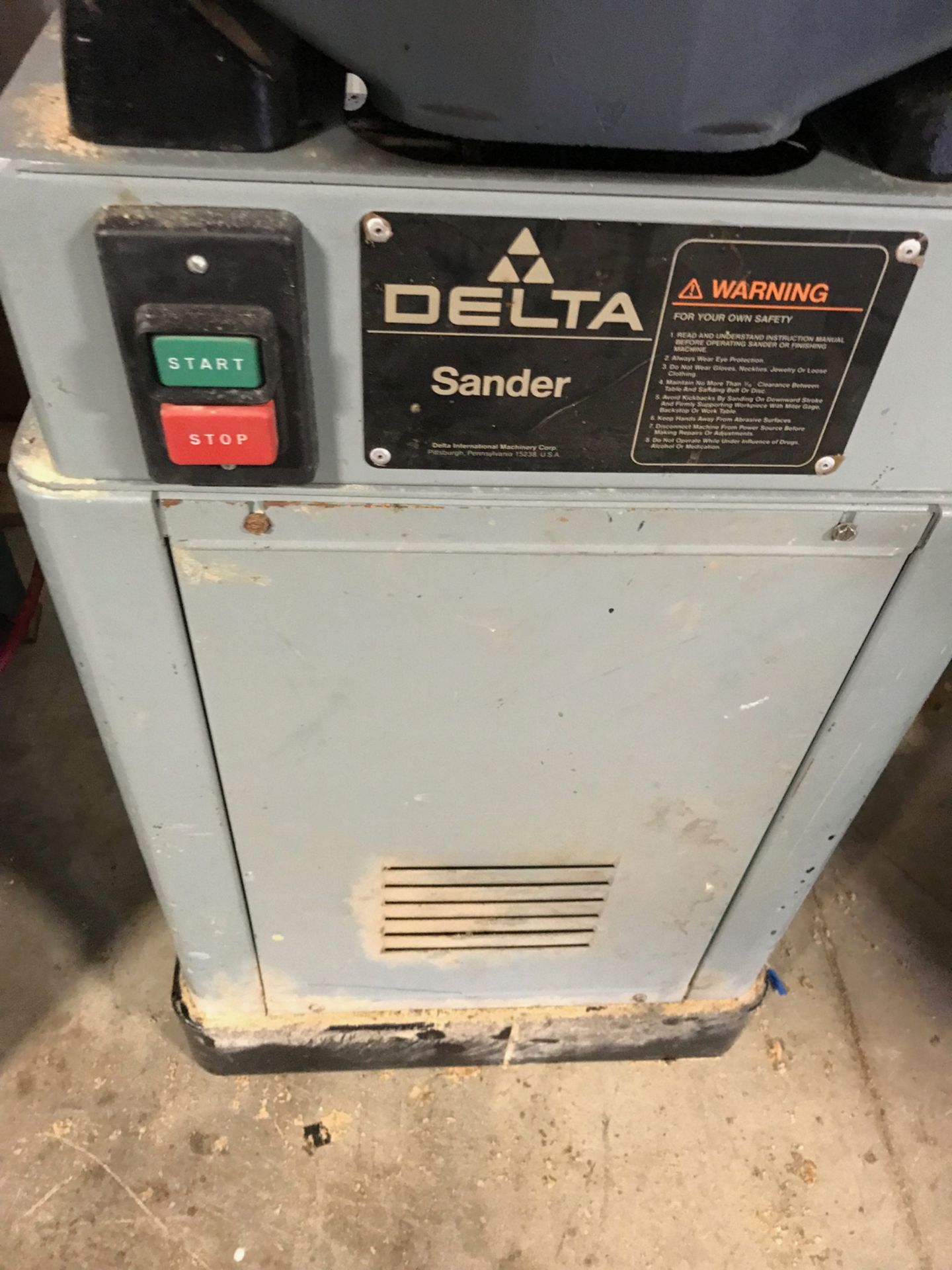 (8026) Delta Belt/Disc Sander 31-730F (Hydraulic Power) - Image 2 of 5