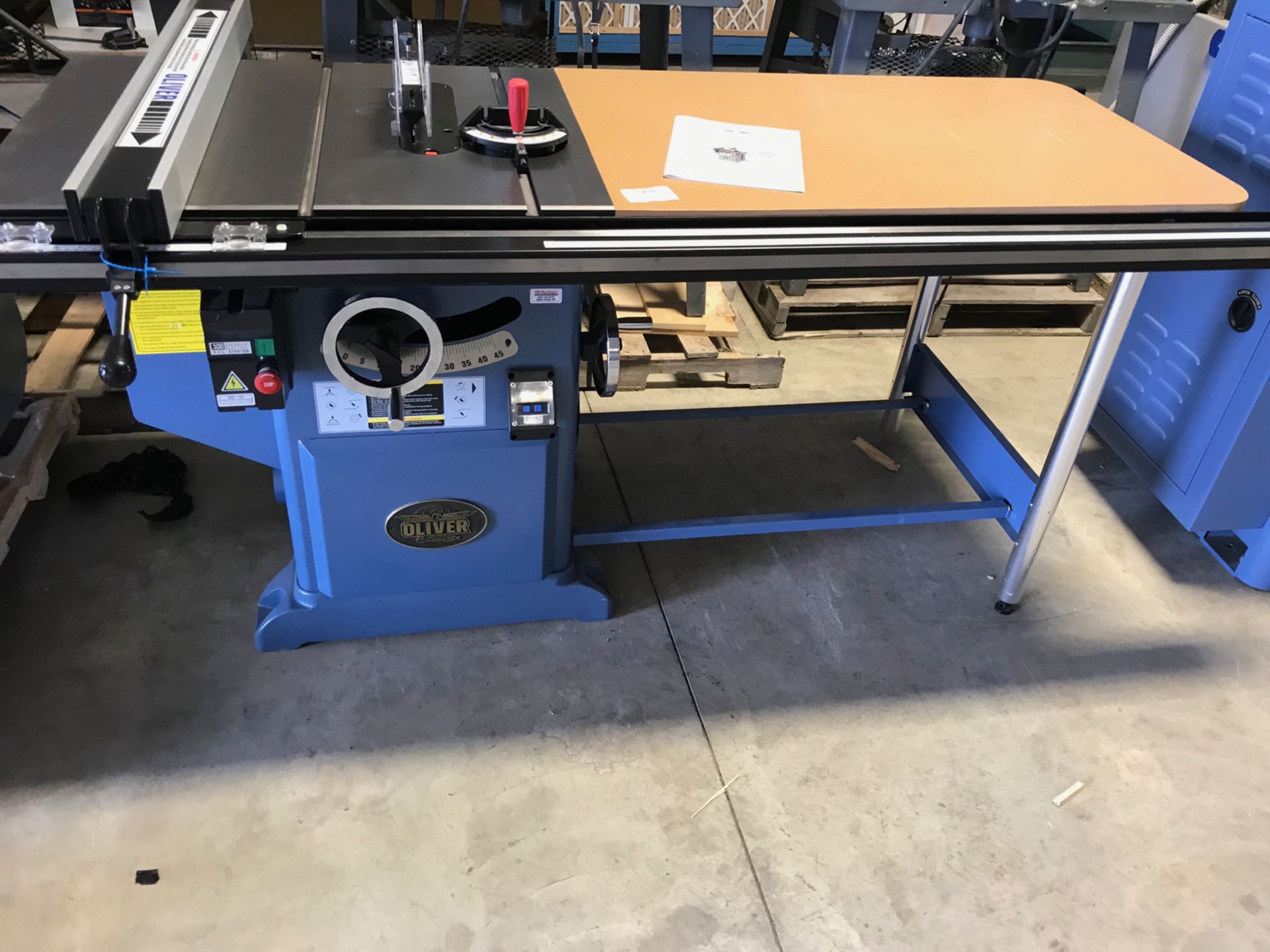 (8057) Oliver 4016 Table saw 10'', NEW , 230v 3-ph - Image 2 of 4