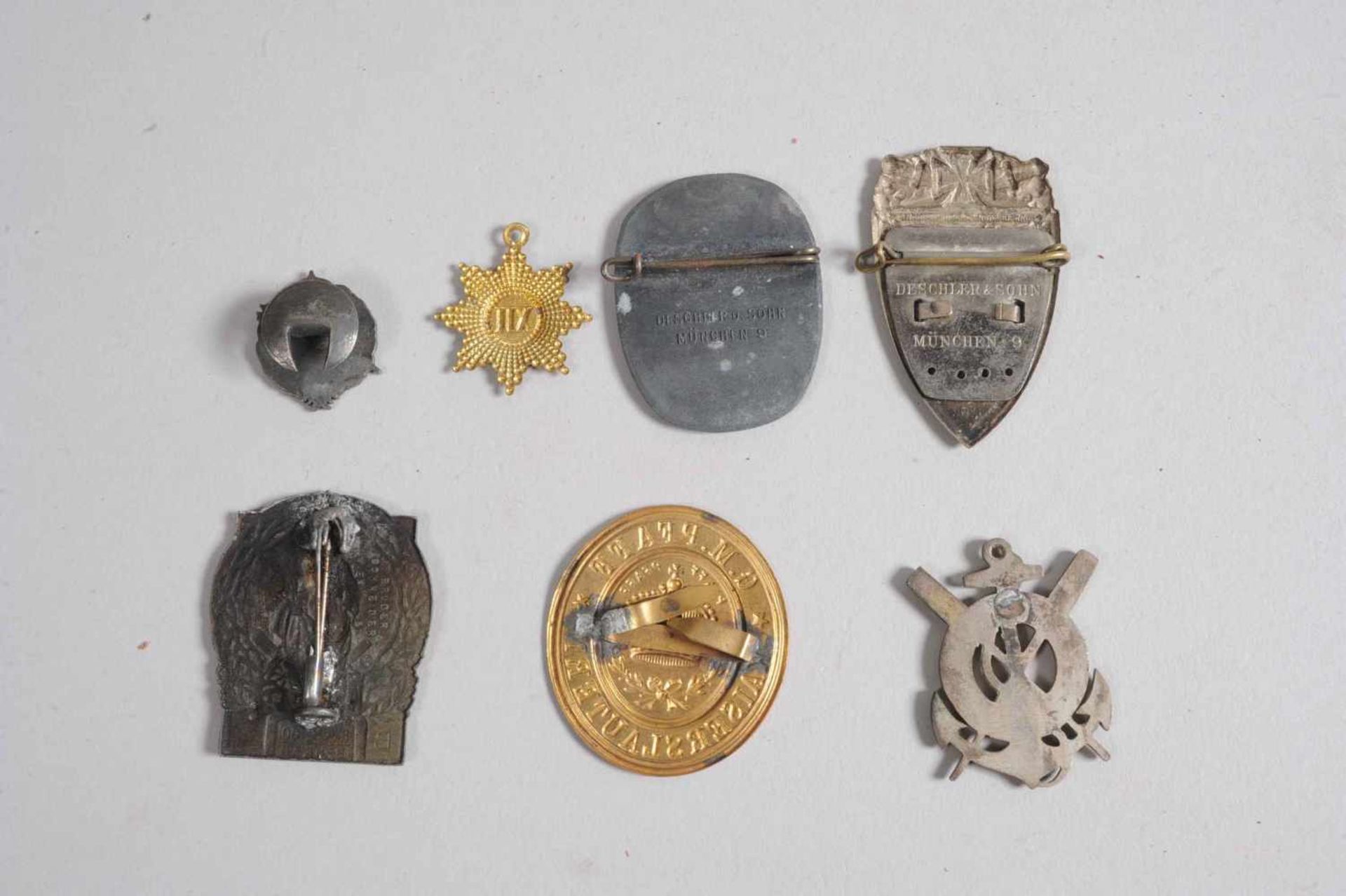 Allemagne. Ensemble de sept insignes régimentaires fantaisie en divers métaux dont FAR 160 - Bild 2 aus 2