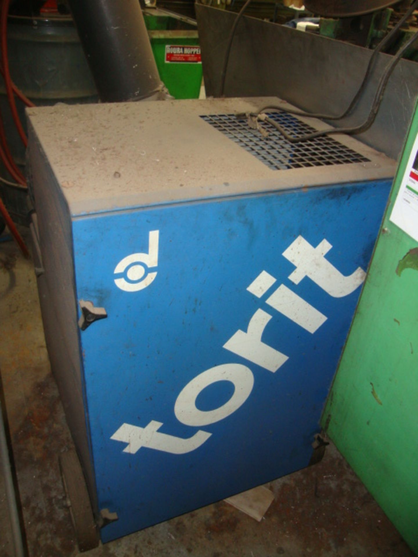 Torit 1000 Dust Collector on Wheels, 120/230V - Image 3 of 4