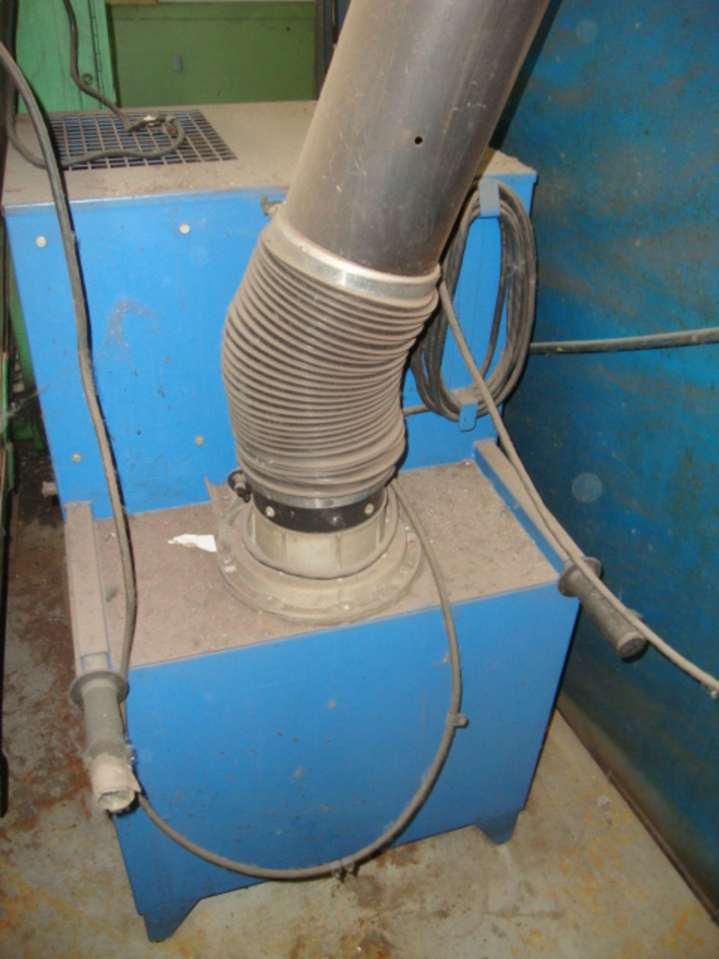 Torit 1000 Dust Collector on Wheels, 120/230V - Image 4 of 4