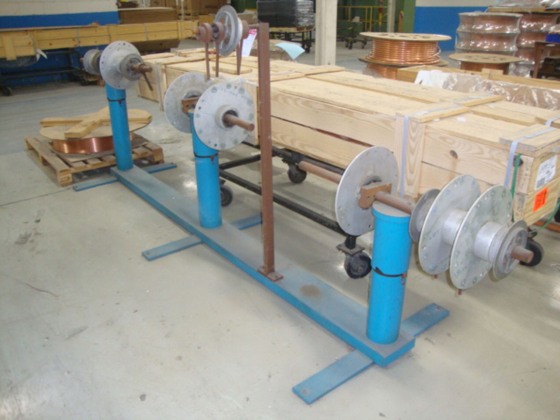 Tubing Spool Stand, spool towers rotate, approx. 120" x 36" x 55" tall - Image 2 of 5