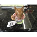 Beswick Beatrix potter - Mrs tittlemouse - chip on ear