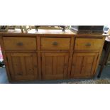 Pine dresser