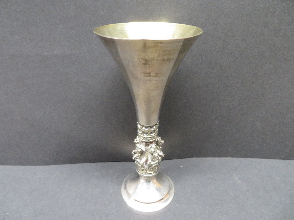 Kings college chapel goblet by aurum designed by hector millar 6 troy ozs number 10 of 500 orignal - Image 2 of 11