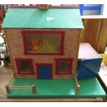 Dolls house with content