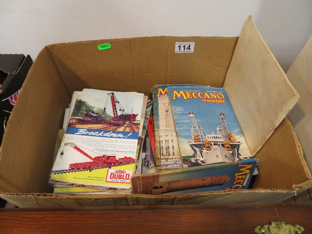 Box of old maccano mags 1950s - Bild 2 aus 2