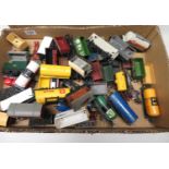 Box of carriages 00 gauge