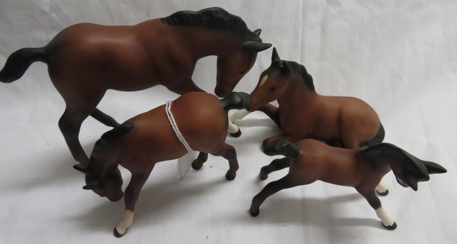 4x Royal Doulton matt finish foals - Image 2 of 3