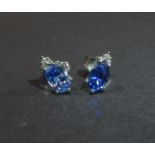 18ct WG pear Tanzanite 3 brilliant diamond studs 1.284g