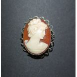 Brass 1920's lady 5.50g brooch pendant