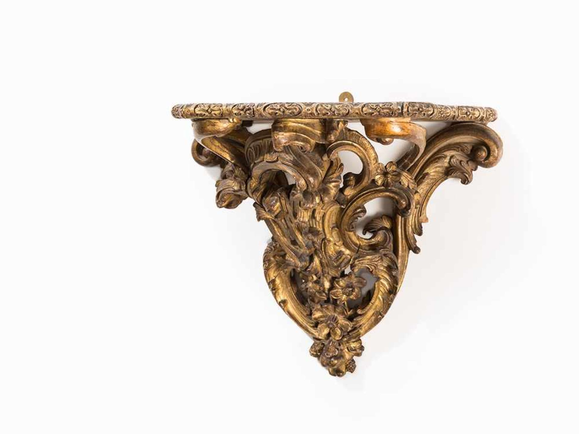 Louis XV Console d’Applique with Scrollwork, France, 18th C. Wood, carved, stuccoed and gilded - Bild 2 aus 8