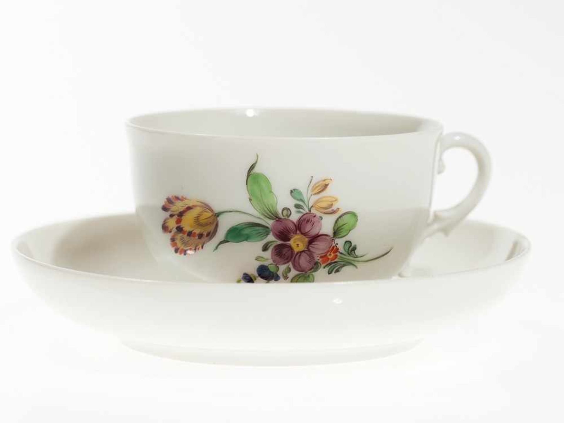 Pair of Ornamental Cups with Floral Decor, Nymphenburg, 20th C Porcelain manufactory Nymphenburg - Bild 2 aus 16