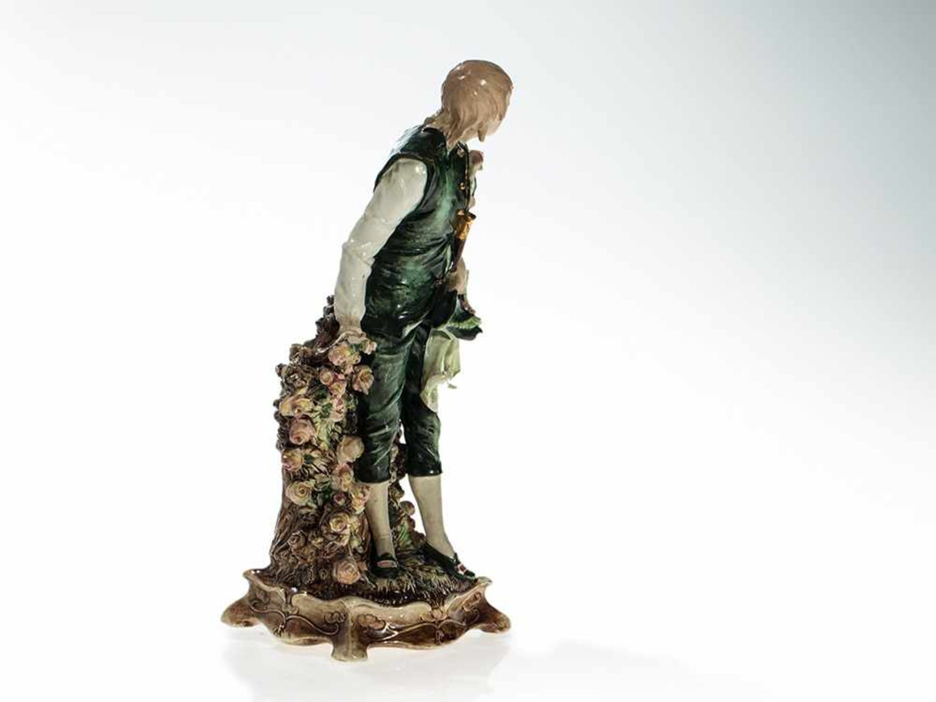 Two Art Nouveau Majolica Figures ‘Lady and Gentleman’, 1910/20 Hand-painted majolica with delicate - Bild 14 aus 16