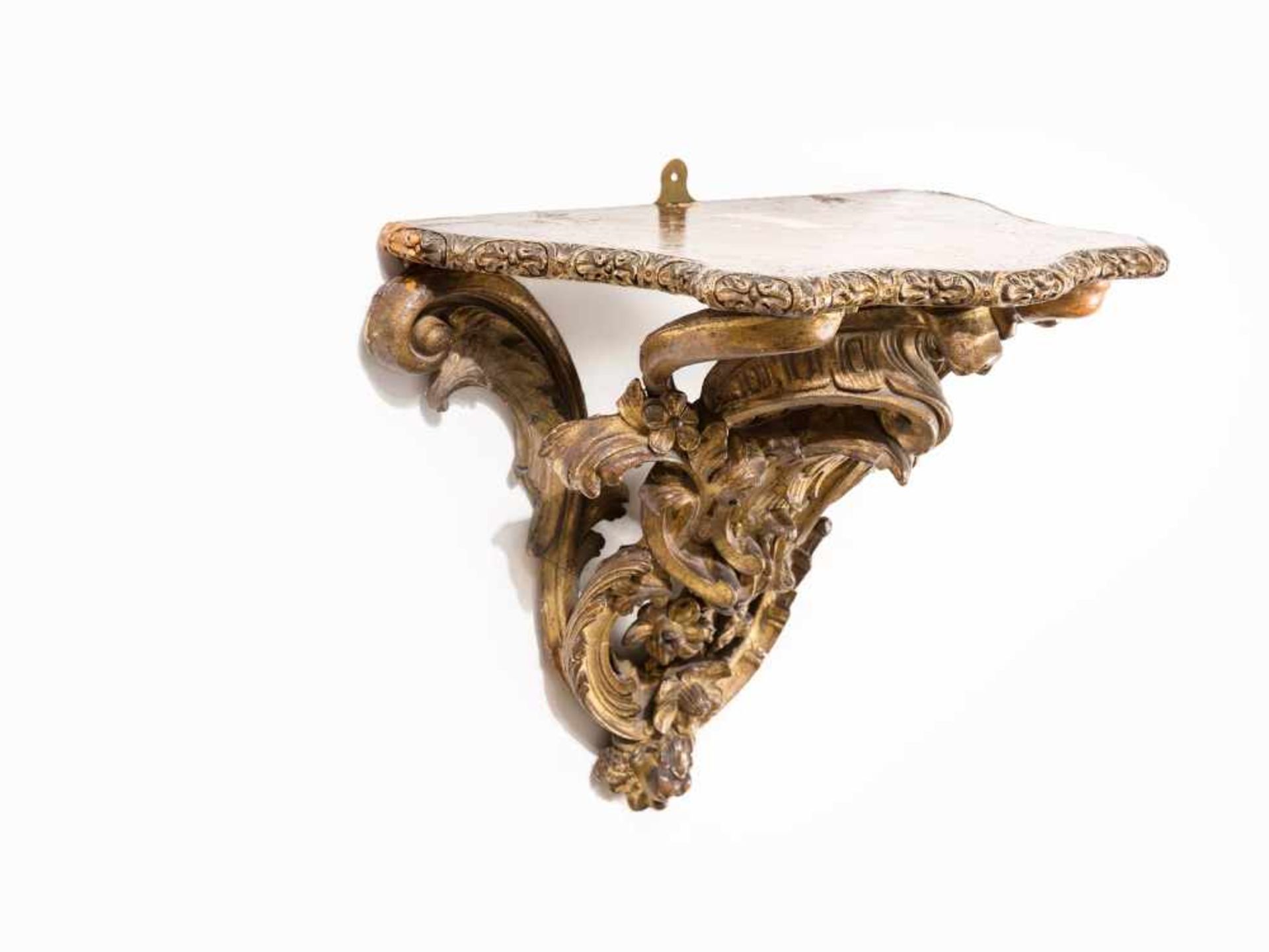 Louis XV Console d’Applique with Scrollwork, France, 18th C. Wood, carved, stuccoed and gilded - Bild 3 aus 8