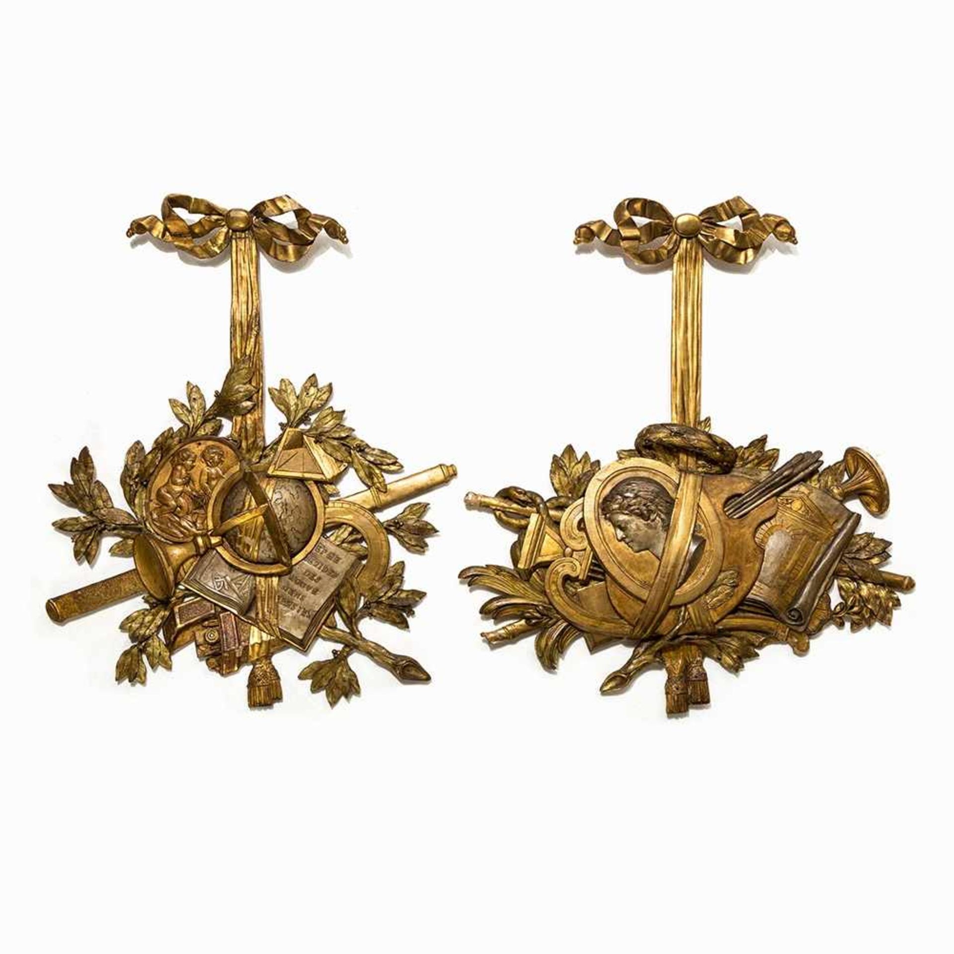 Louis XVI, Important Pair of Trophies, France, 18th C. Wood, carved, gilded in four colors of - Bild 10 aus 10