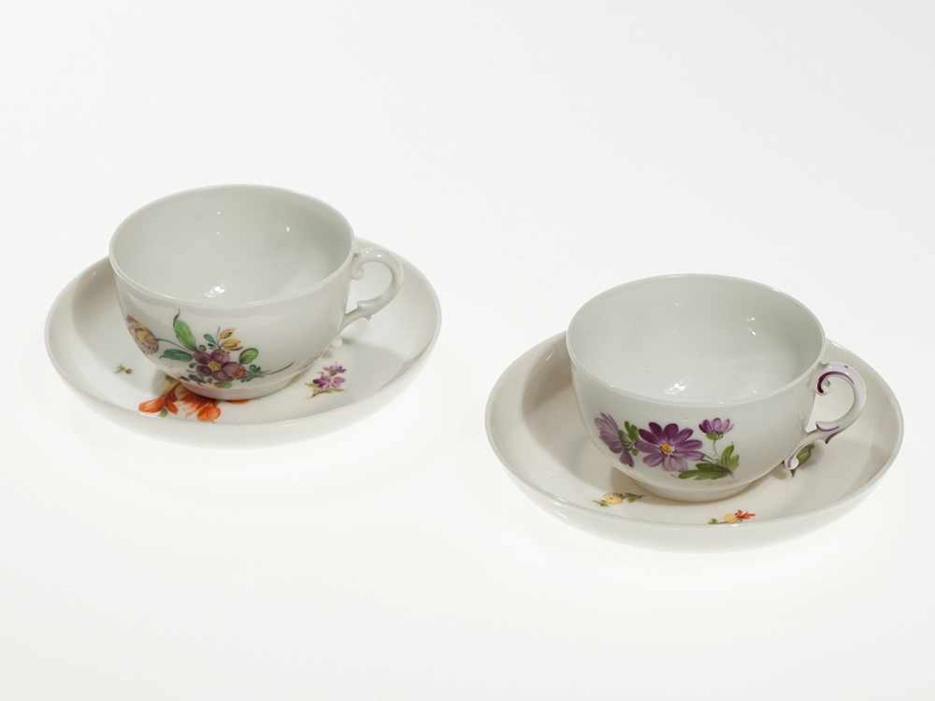 Pair of Ornamental Cups with Floral Decor, Nymphenburg, 20th C Porcelain manufactory Nymphenburg