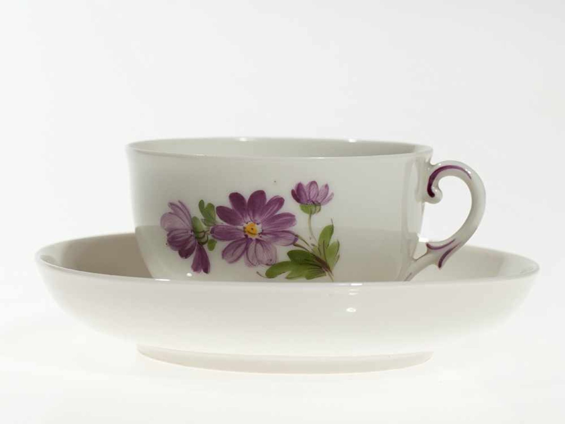 Pair of Ornamental Cups with Floral Decor, Nymphenburg, 20th C Porcelain manufactory Nymphenburg - Bild 15 aus 16