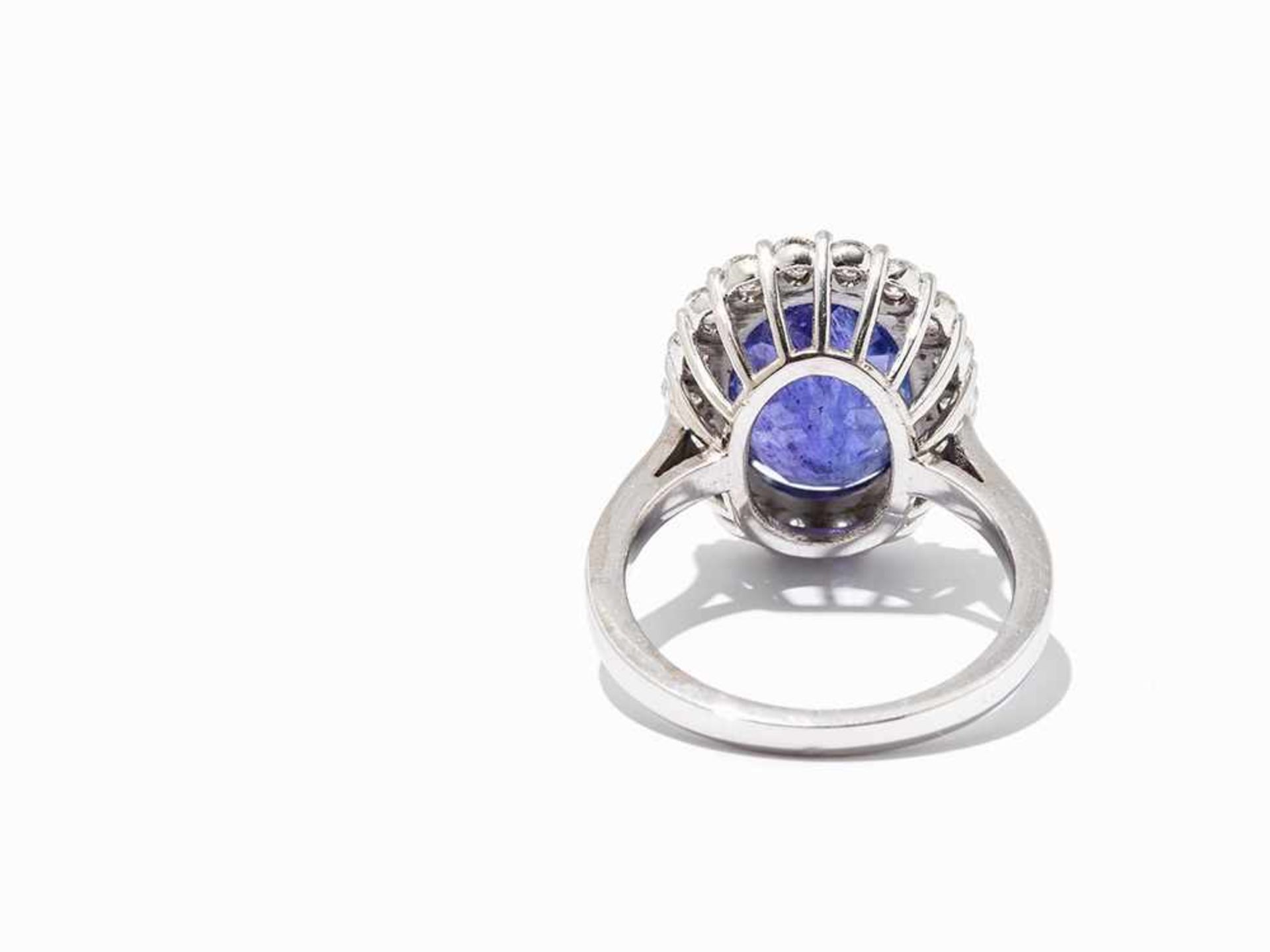 Tanzanite Ring with Brilliant Cut Diamond Border, 14K Gold 14 karat white gold Hallmarked with - Bild 5 aus 7