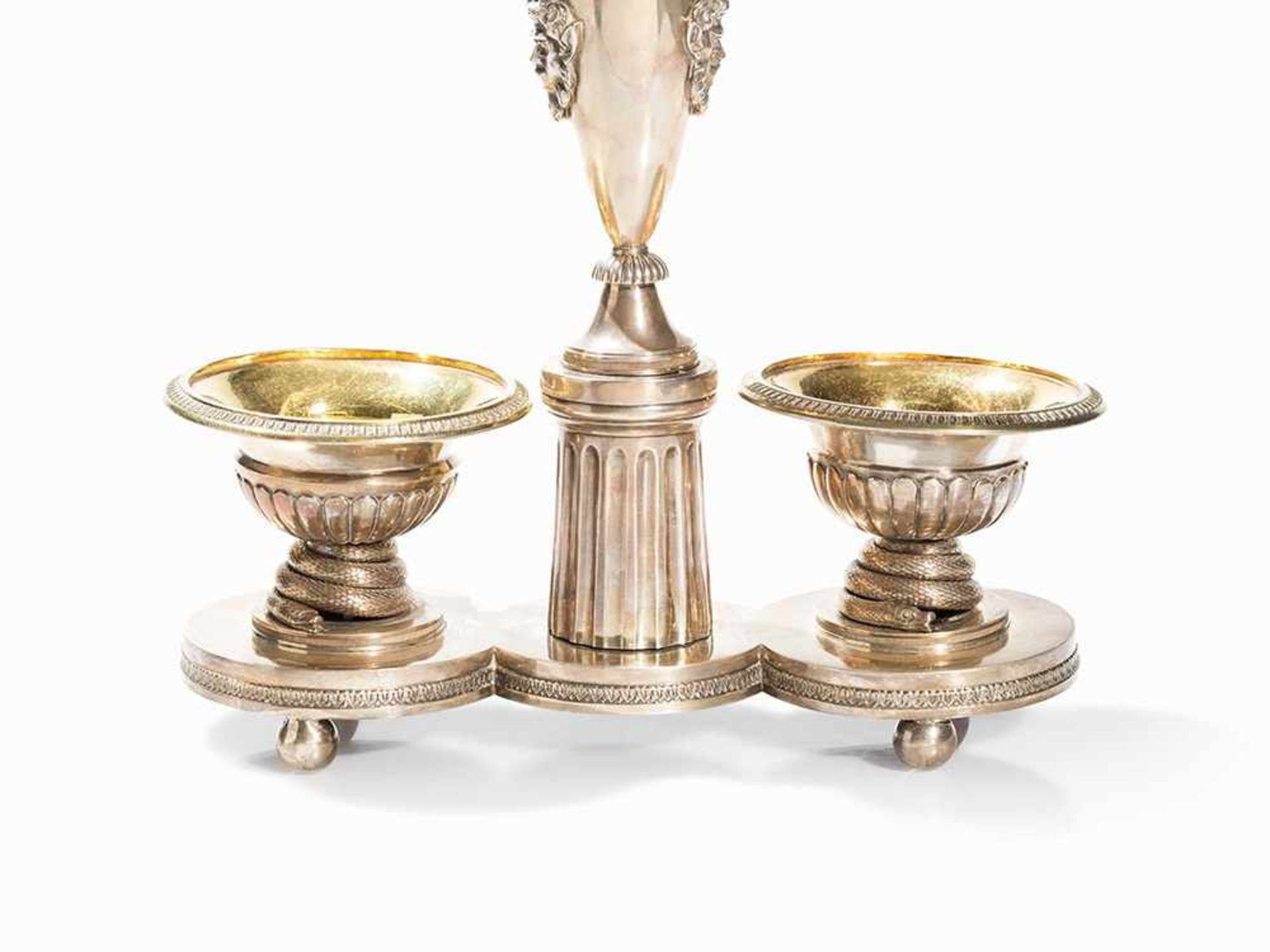 Real Fábrica de Platería Martínez, Silver Salt Cellar, c. 1828 Silver, cast and chiseled, with - Bild 2 aus 12