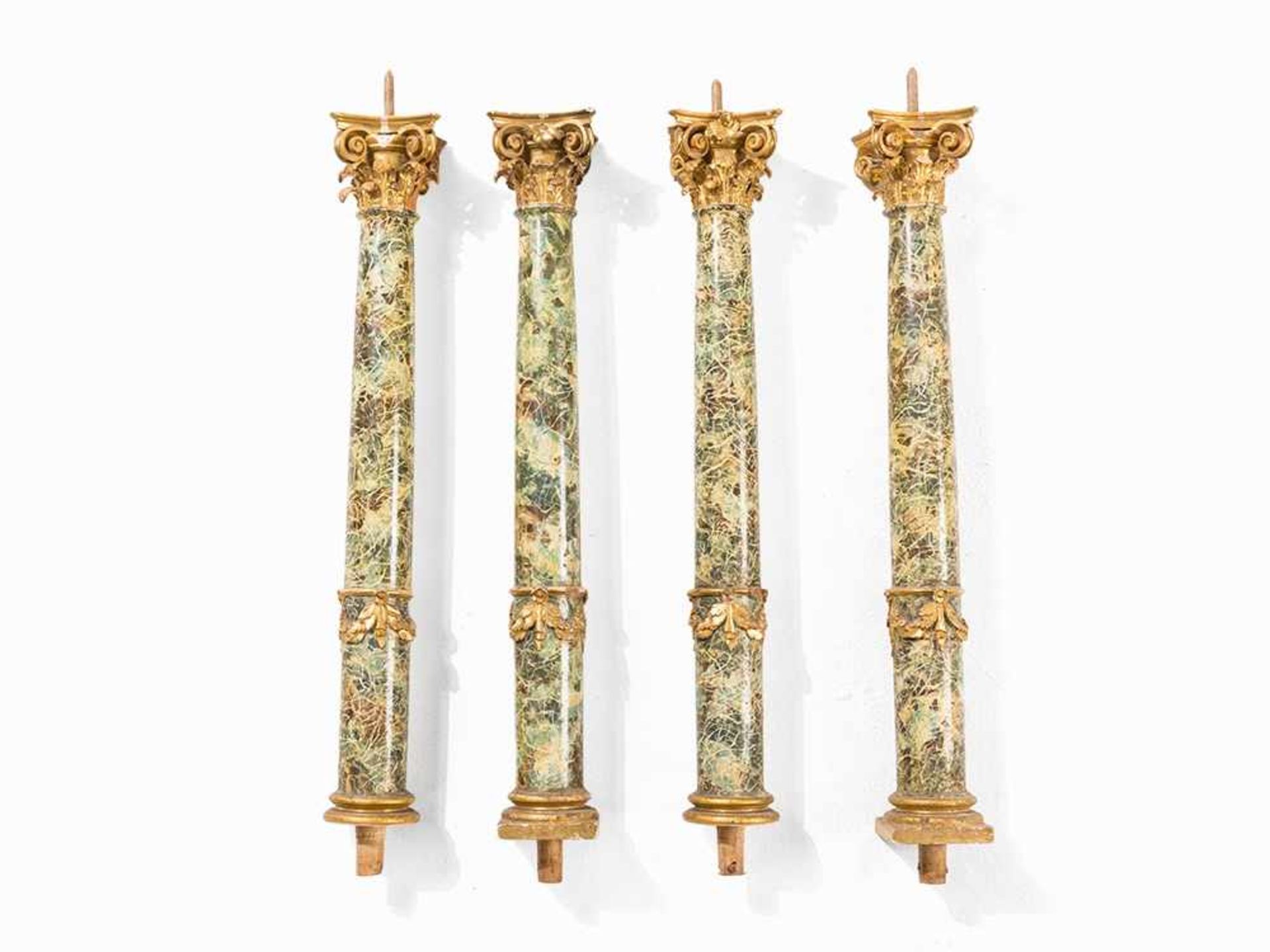 4 Corinthian Columns, Sicily, Late 18th C. Wood, carved and gold-plated, lacquered Sicily, late 18th