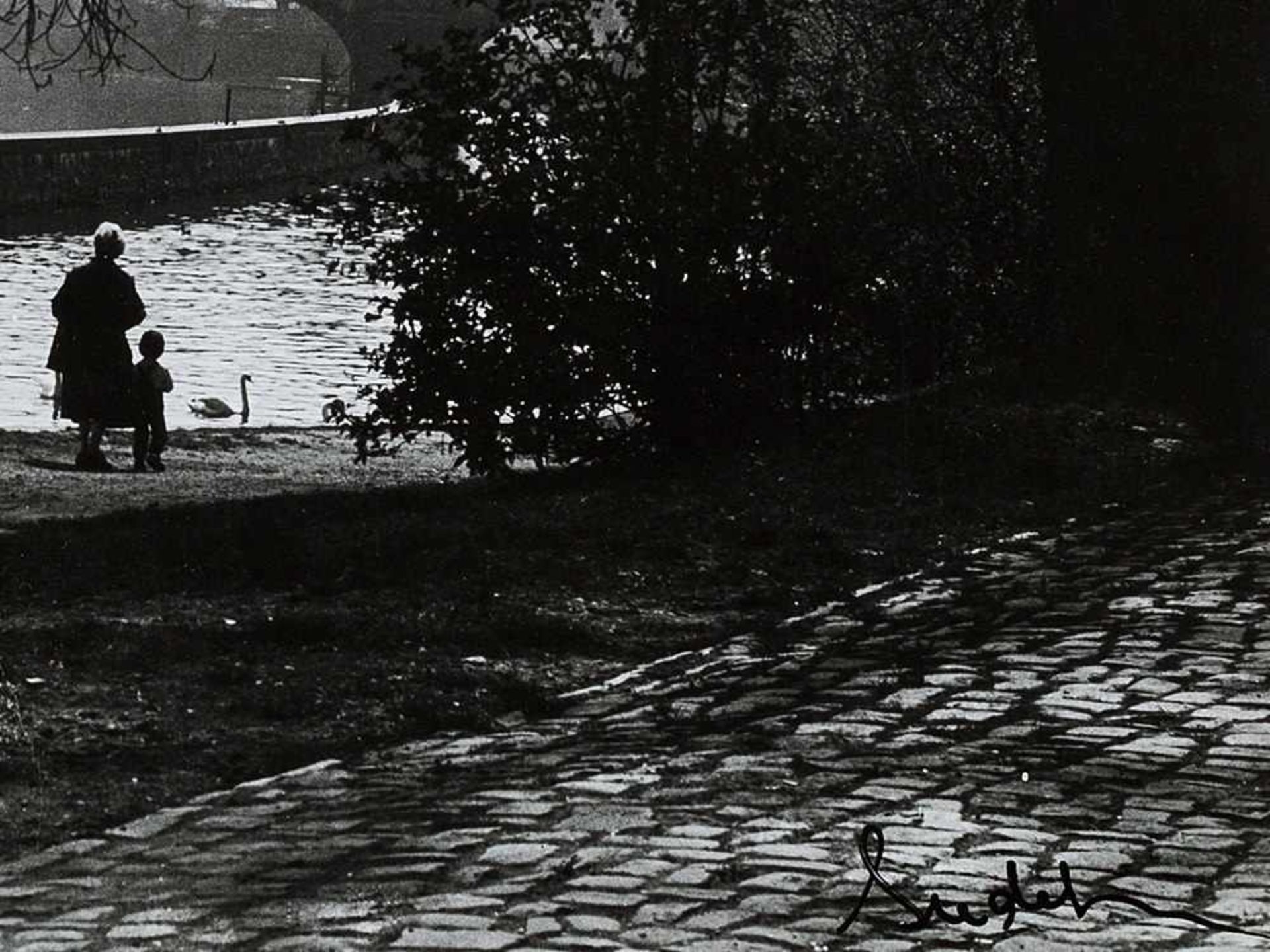 Josef Sudek, An der Moldau, Fotografie, ca. 1960er Jahre Vintage Silbergelatineabzug; beidseitig - Bild 3 aus 6