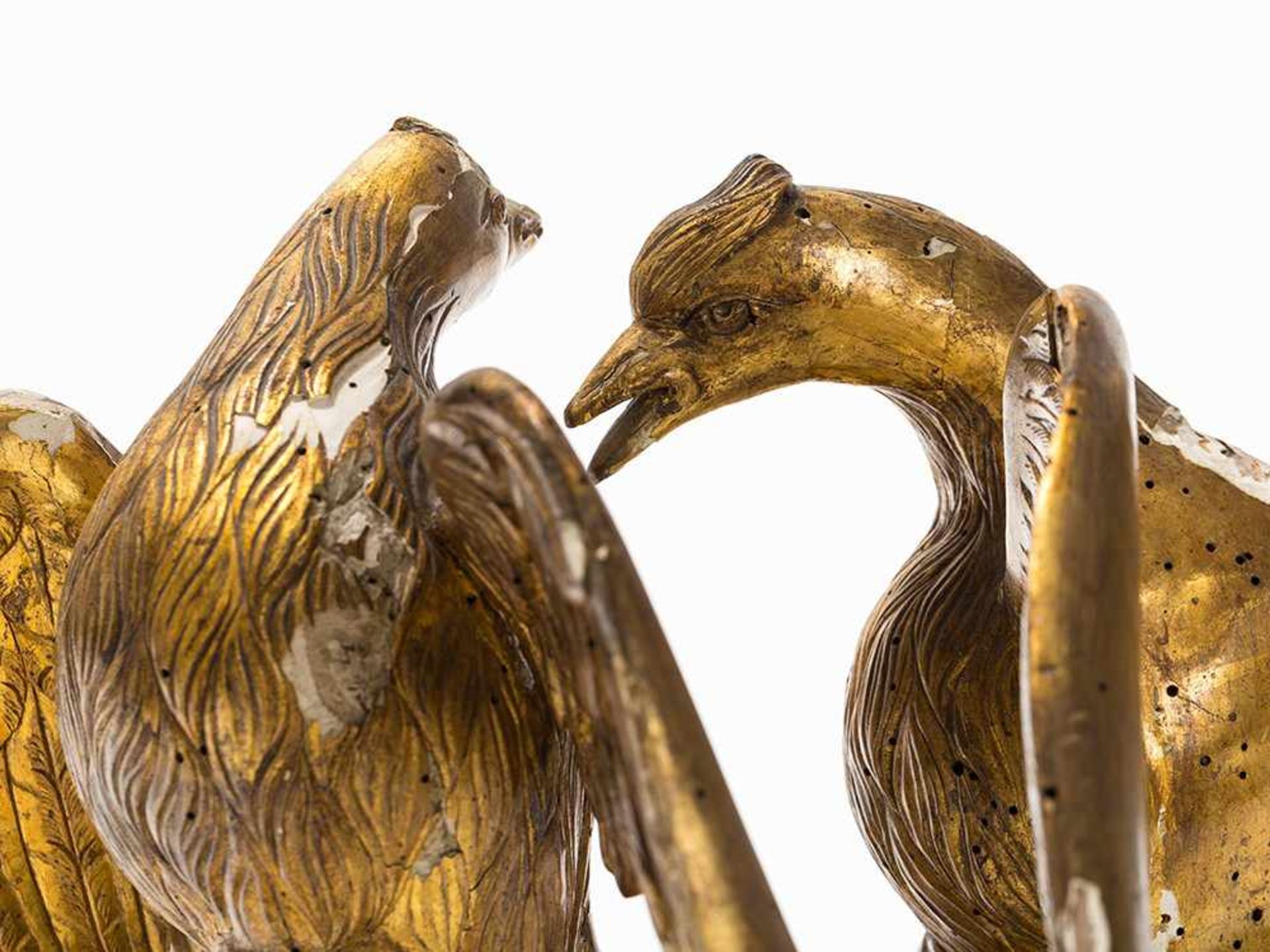 Paar Turteltauben, Holzschnitzerei, Italien, 19. Jh. Holz, geschnitzt, vergoldet und grau gefasst - Bild 3 aus 5