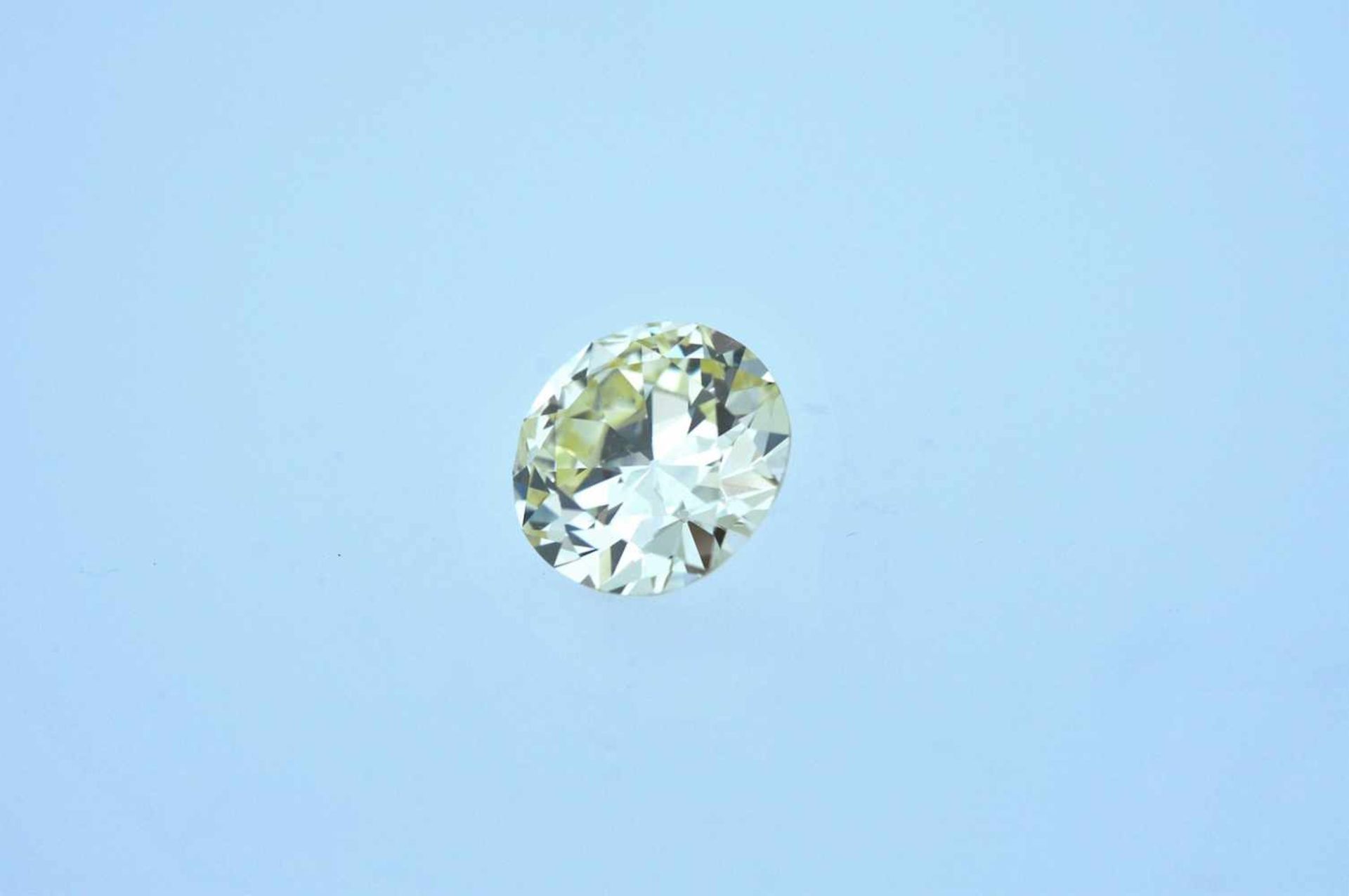 Brilliant 1 loser Brillant im Übergangschliff, 5,83 ct, LY / vvsi-vsi Round Brilliant Diamond One
