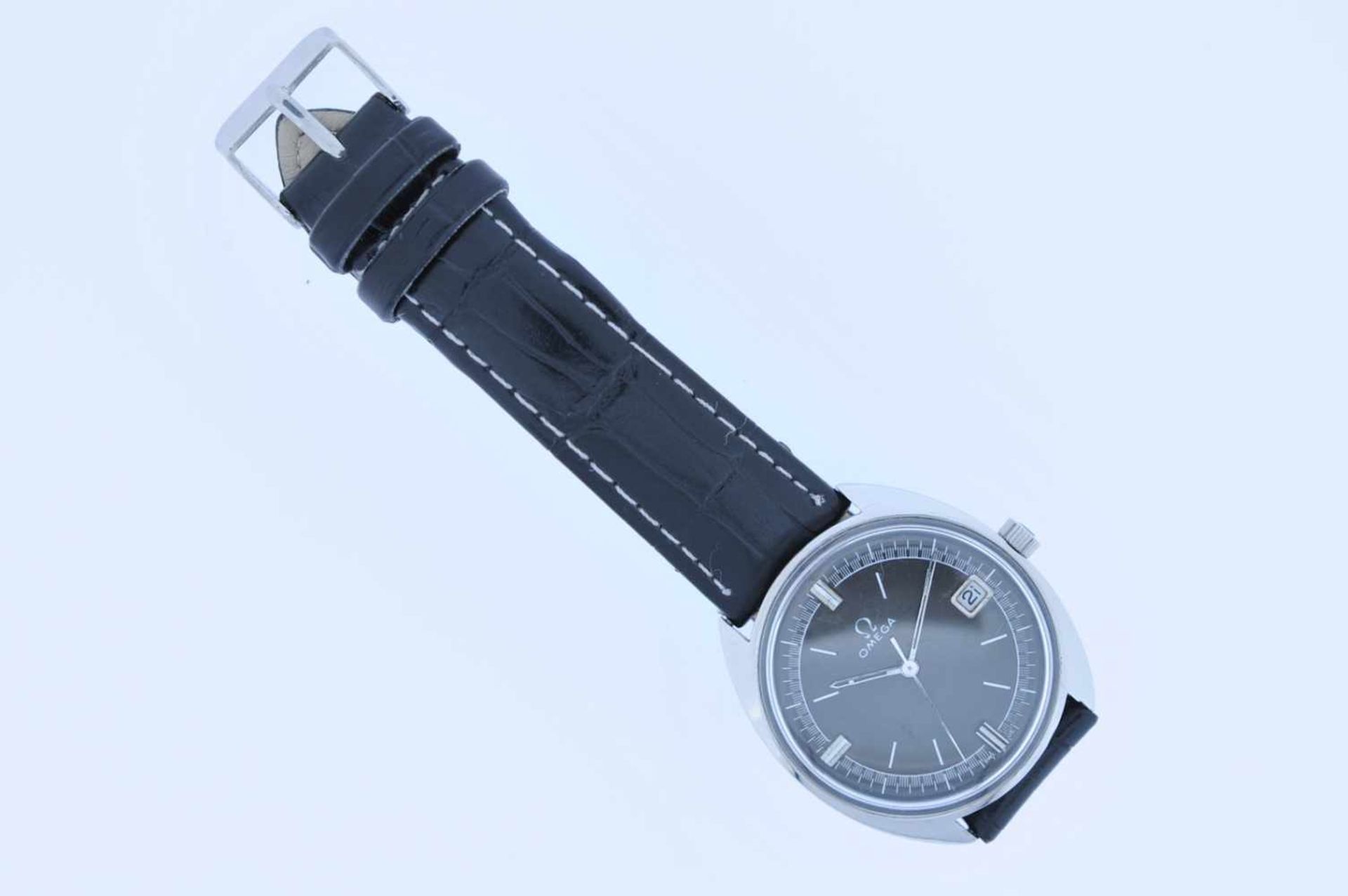 Omega Edelstahl Armbanduhr, Omega, Handaufzug, Ankerwerk, schwarzes Zifferblatt, kleines Datum,