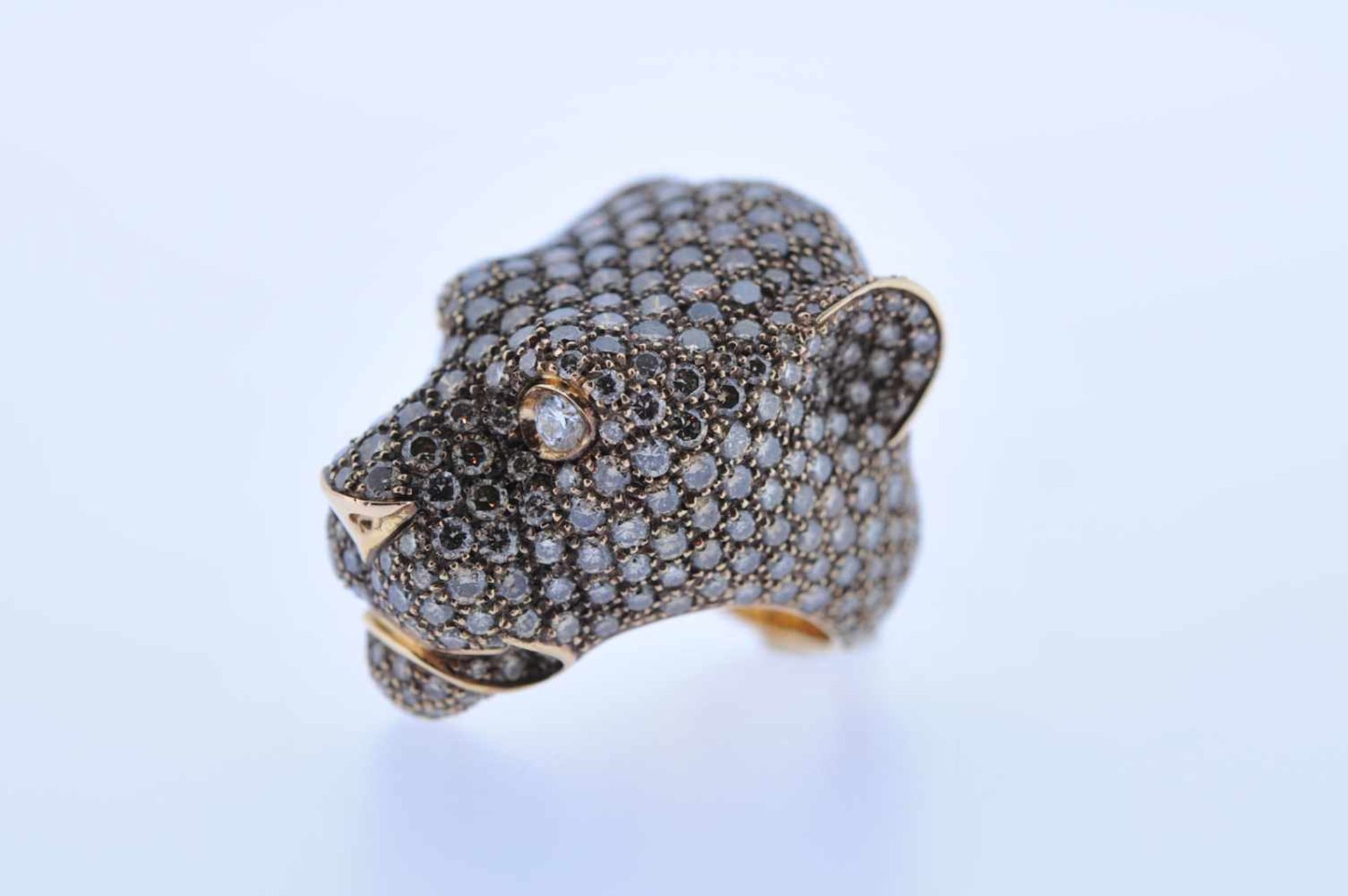 Panther Ring Rotgoldener 18 karätiger Ring mit Brillanten, zusammen 14,2 ct, Rw 54, 42,4 g.