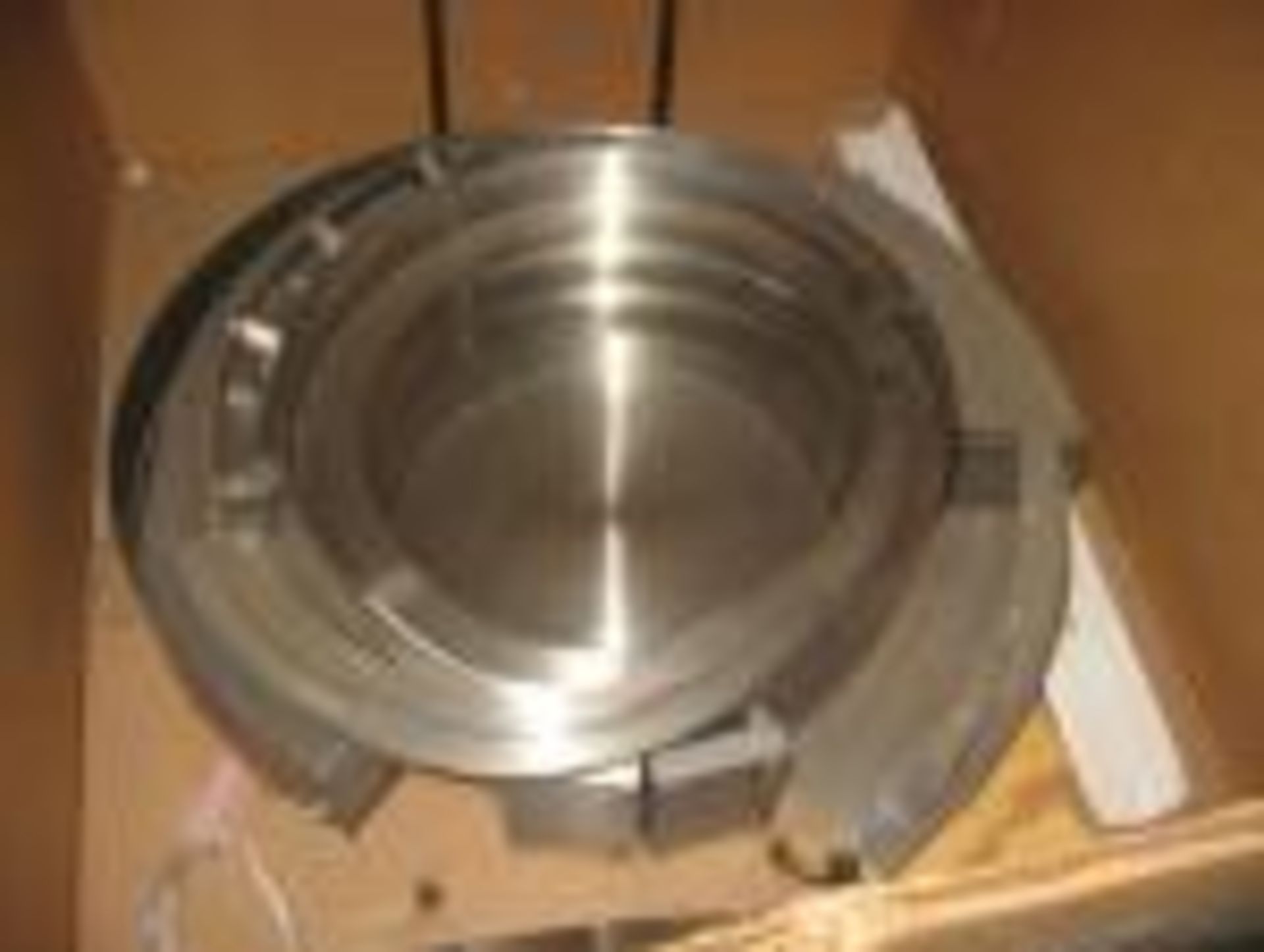 STAINLESS STEEL VIBRATORY BOWL 21"