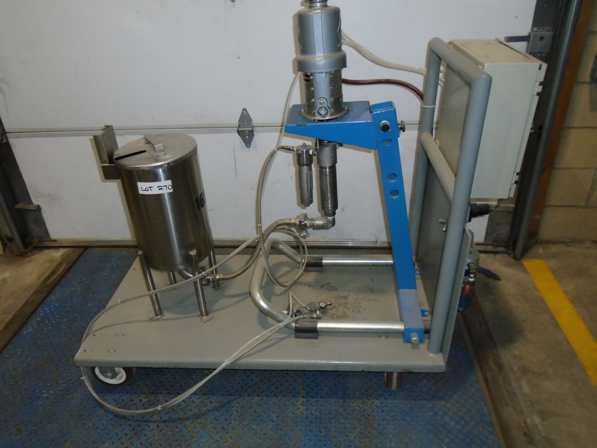 GRACO AIR OPERATED SPRAY SYSTEM