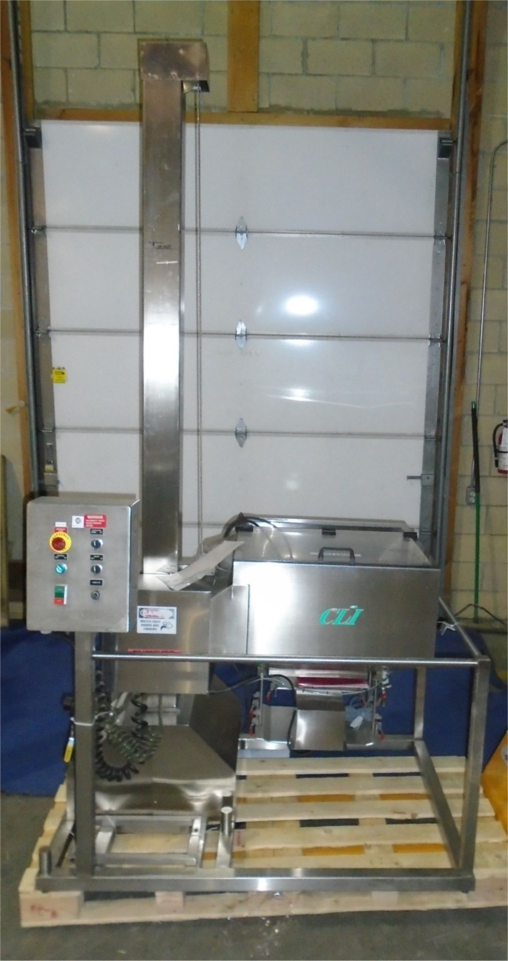 Used CLI tablet Elevator Feeder model TE4-S006. Serial #429981D. Features: max discharge height 78”,